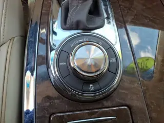 INFINITI QX80 2017 AWD 4dr SUV