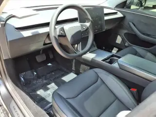 Tesla Model 3 2024 AWD Long Range 4dr Sedan