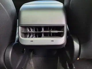 Tesla Model Y 2023 AWD Performance 4dr Crossover
