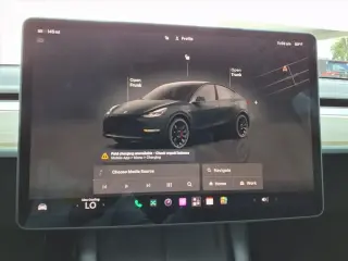 Tesla Model Y 2023 AWD Performance 4dr Crossover