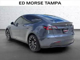 Tesla Model Y 2023 AWD Performance 4dr Crossover