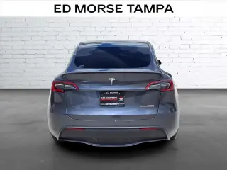 Tesla Model Y 2023 AWD Performance 4dr Crossover
