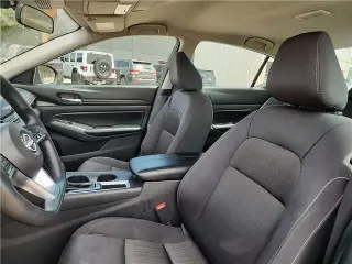 Nissan Altima 2025 2.5 SV 4dr Sedan