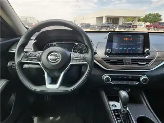 Nissan Altima 2025 2.5 SV 4dr Sedan