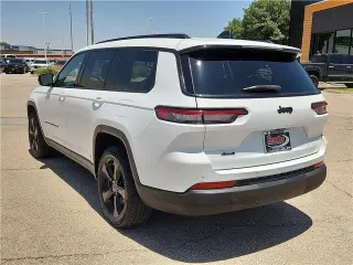 Jeep Grand Cherokee L 2023 4x4 Altitude 4dr SUV