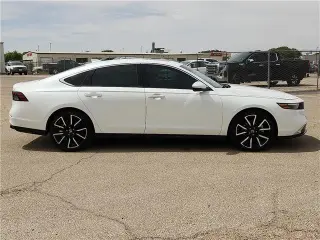 Honda Accord Hybrid 2024 Touring 4dr Sedan