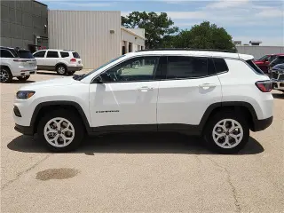 Jeep Compass 2026 4x4 Latitude 4dr SUV