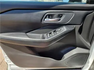 Nissan Rogue 2025 SV 4dr Crossover