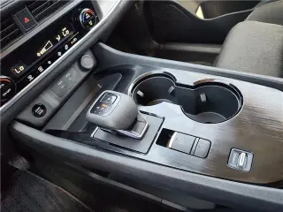 Nissan Rogue 2025 SV 4dr Crossover