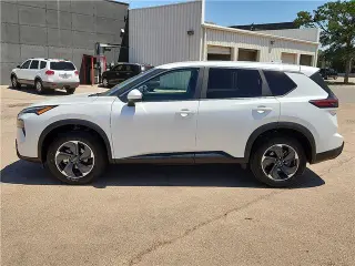 Nissan Rogue 2025 SV 4dr Crossover