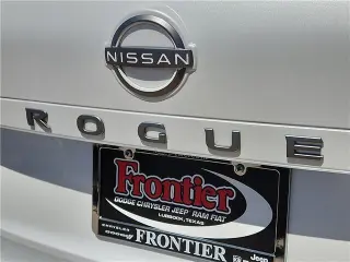 Nissan Rogue 2025 SV 4dr Crossover
