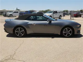 Ford Mustang 2025 EcoBoost 2dr Convertible