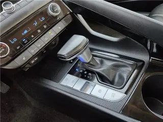 Hyundai ELANTRA 2025 Limited 4dr Sedan