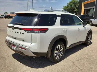 Nissan Pathfinder 2023 SL 4dr SUV