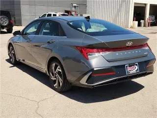 Hyundai ELANTRA 2024 Limited 4dr Sedan