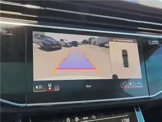 Audi Q8 2022 AWD quattro Premium 55 TFSI 4dr SUV