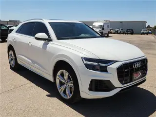 Audi Q8 2022 AWD quattro Premium 55 TFSI 4dr SUV