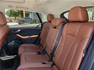 Audi Q8 2022 AWD quattro Premium 55 TFSI 4dr SUV