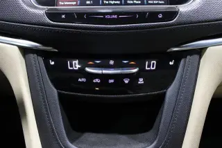Cadillac XT5 2019 Luxury 4dr SUV