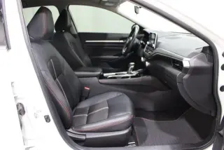 Nissan Altima 2023 2.5 SR 4dr Sedan