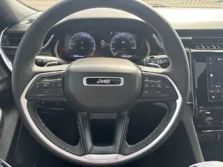 Jeep Grand Cherokee 2025 4x2 Laredo X 4dr SUV