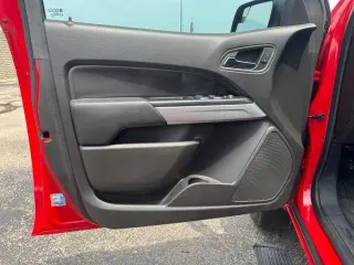 Chevrolet Colorado 2015 4x4 LT 4dr Crew Cab 5 ft. SB
