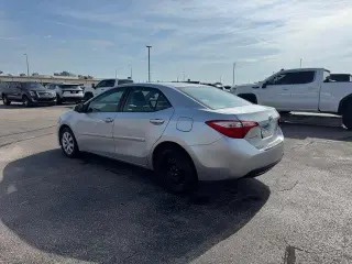 Toyota Corolla 2016 L 4dr Sedan 6M