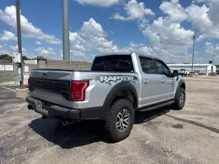 Ford F-150 2017 4x4 Raptor 4dr SuperCrew 5.5 ft. SB