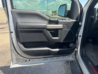 Ford F-150 2017 4x4 Raptor 4dr SuperCrew 5.5 ft. SB