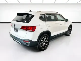 Volkswagen Taos 2023 SE 4dr SUV
