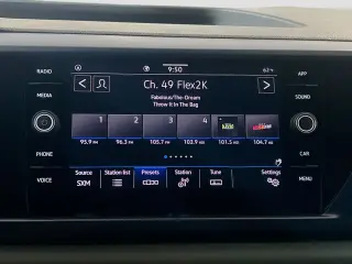 Volkswagen Taos 2023 SE 4dr SUV