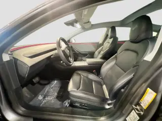 Tesla Model 3 2024 4dr Sedan