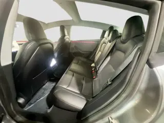 Tesla Model 3 2024 4dr Sedan