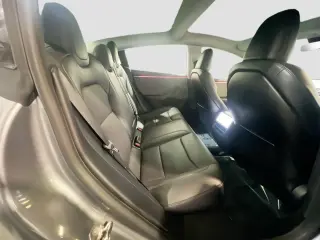 Tesla Model 3 2024 4dr Sedan