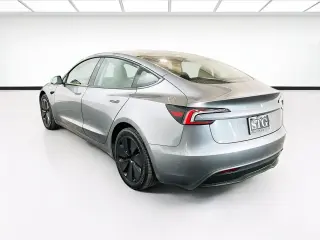 Tesla Model 3 2024 4dr Sedan