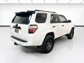 Toyota 4Runner 2020 4x4 SR5 4dr SUV