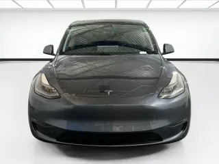 Tesla Model Y 2021 AWD Performance 4dr Crossover