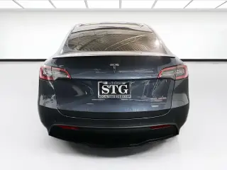Tesla Model Y 2021 AWD Performance 4dr Crossover