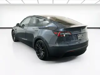 Tesla Model Y 2021 AWD Performance 4dr Crossover