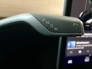 Tesla Model 3 2023 4dr Sedan