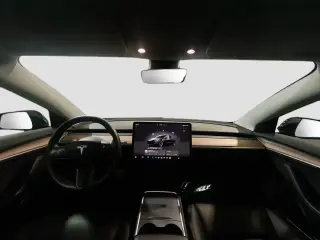 Tesla Model 3 2023 4dr Sedan