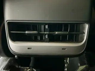Tesla Model 3 2023 4dr Sedan