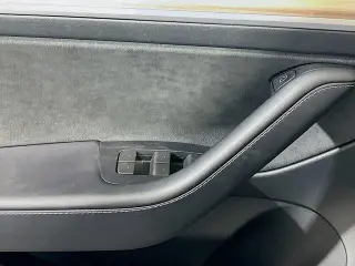 Tesla Model 3 2023 4dr Sedan