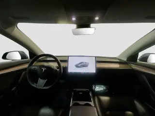 Tesla Model 3 2023 4dr Sedan