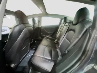 Tesla Model 3 2023 4dr Sedan