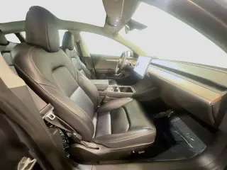 Tesla Model 3 2023 4dr Sedan