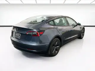Tesla Model 3 2023 4dr Sedan