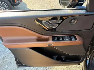 Lincoln Aviator 2020 AWD Reserve 4dr SUV