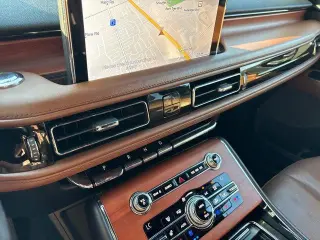 Lincoln Aviator 2020 AWD Reserve 4dr SUV