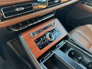Lincoln Aviator 2020 AWD Reserve 4dr SUV